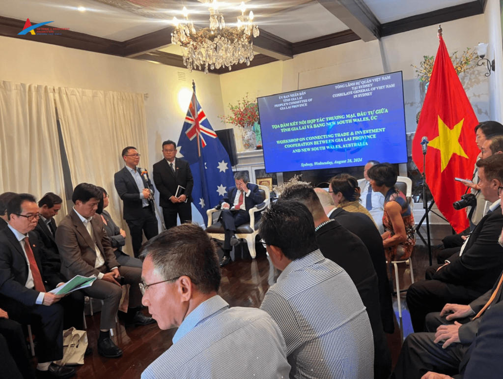 Roundtable Discussion Connecting the Senior Leadership Delegation of Gia Lai Province